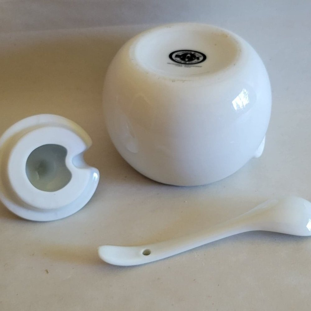 Cordon Bleu White Tea Set - Picture 6 of 9
